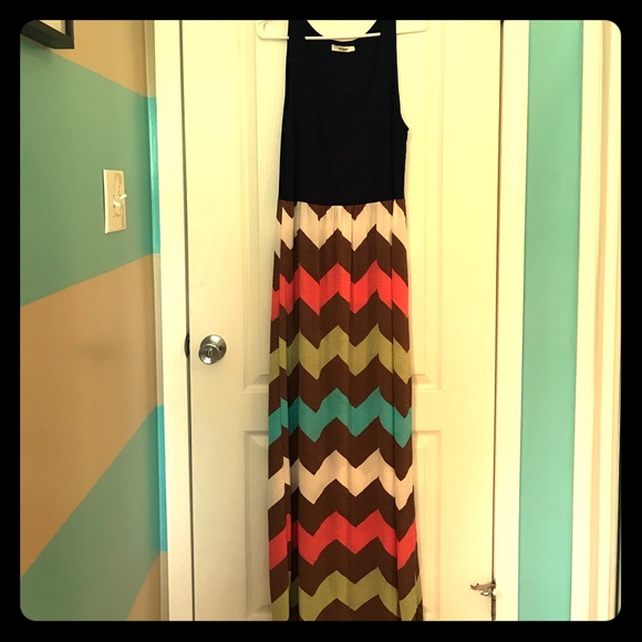 Dresses & Skirts - Gorgeous maxi dress!